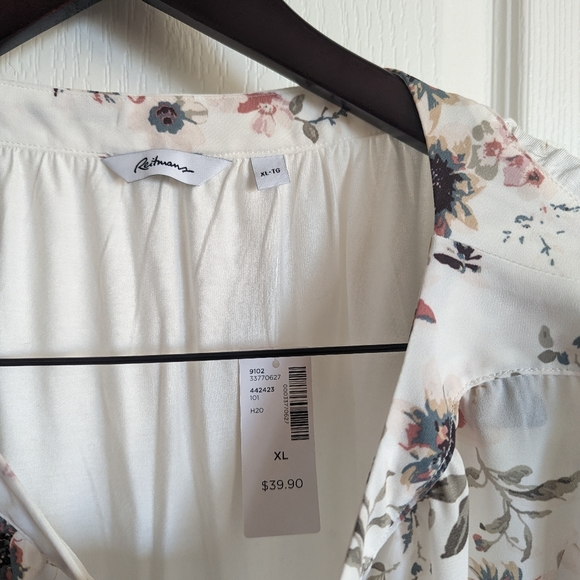 Floral blouse - Picture 5 of 5